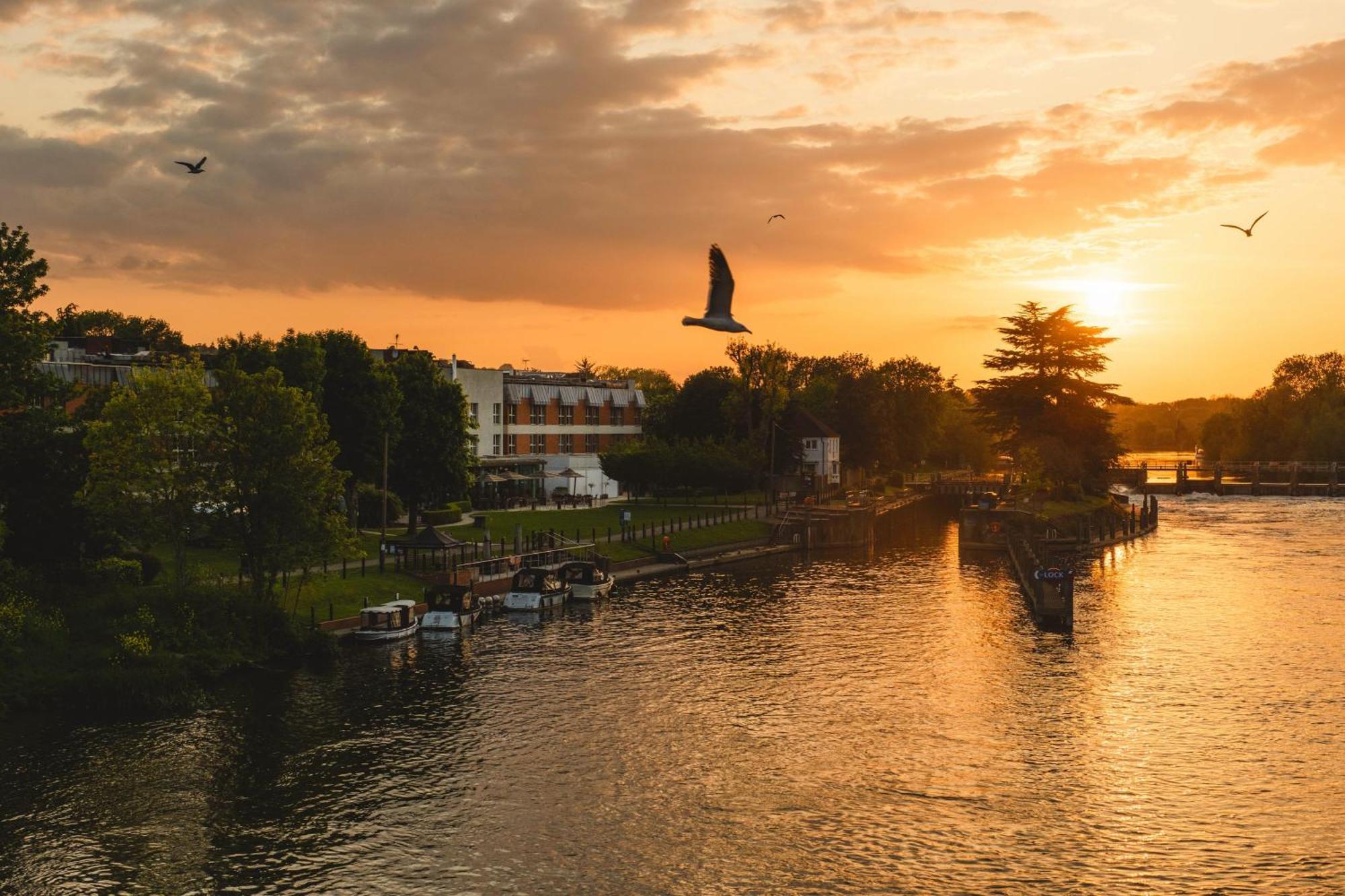 The Runnymede On Thames (Adults Only) Hotel Egham Kültér fotó